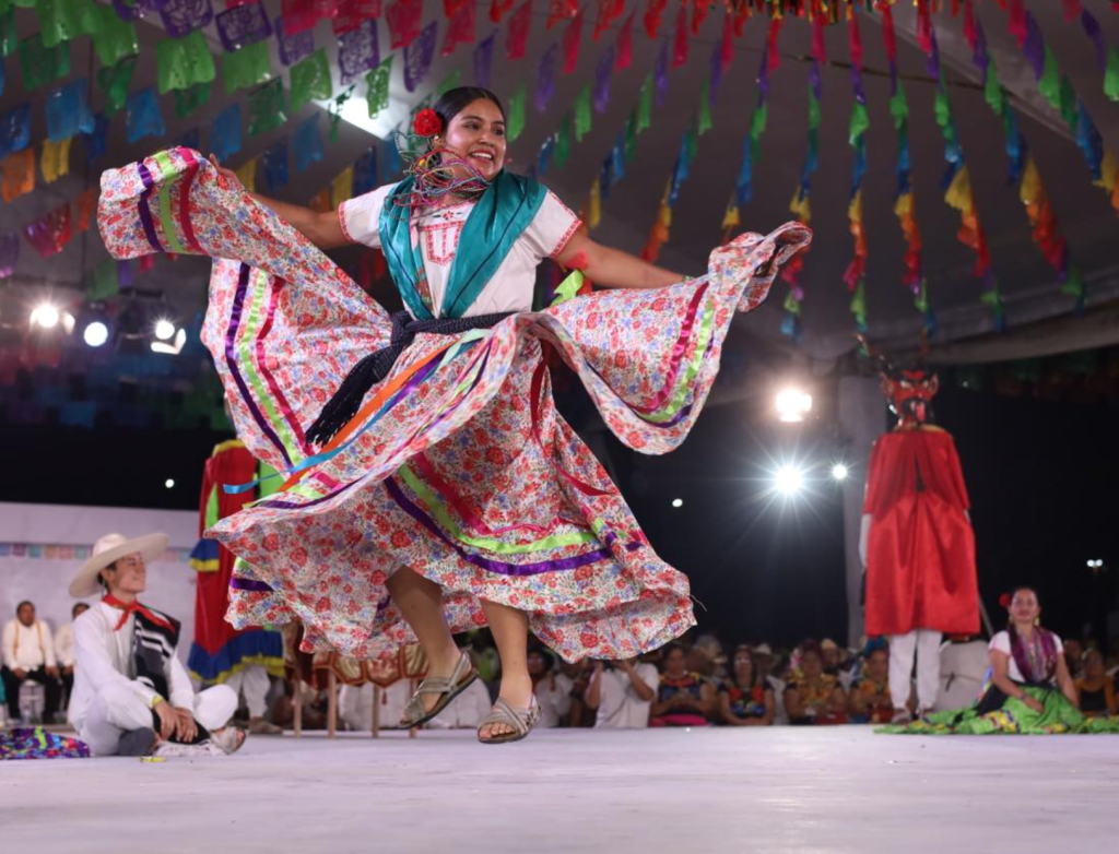 ¿Qué es la Guelaguetza y por qué no te la puedes perder este 2025?