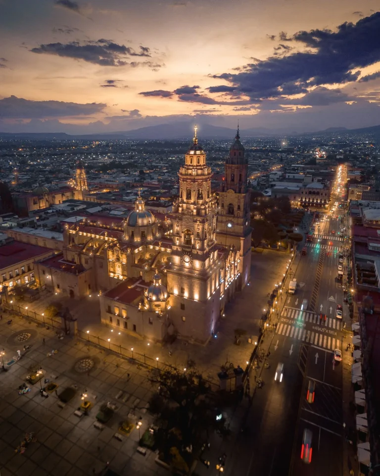 Pueblos cerca de Morelia: Viajes imperdibles de ida y vuelta (a menos de 40 minutos)