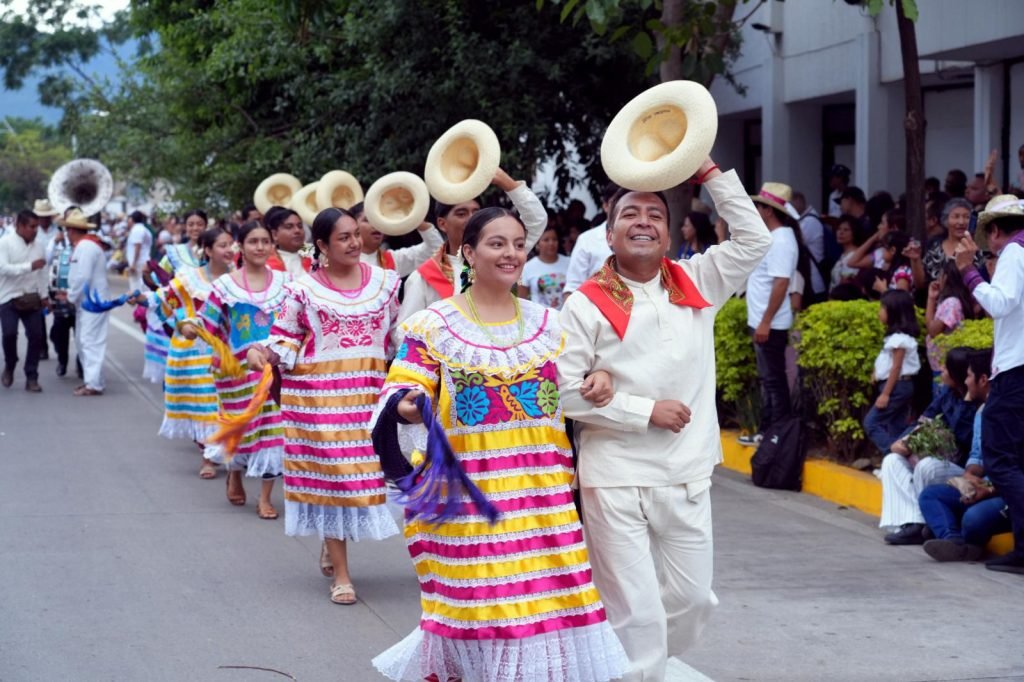 Segundo Desfile de Delegaciones Guelaguetza 2025