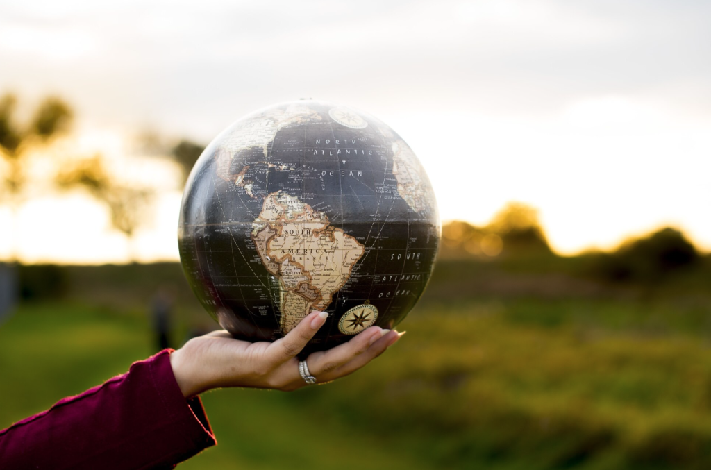Impuestos turísticos contra el cambio climático: ¿qué son y cómo te afectan como turista?
