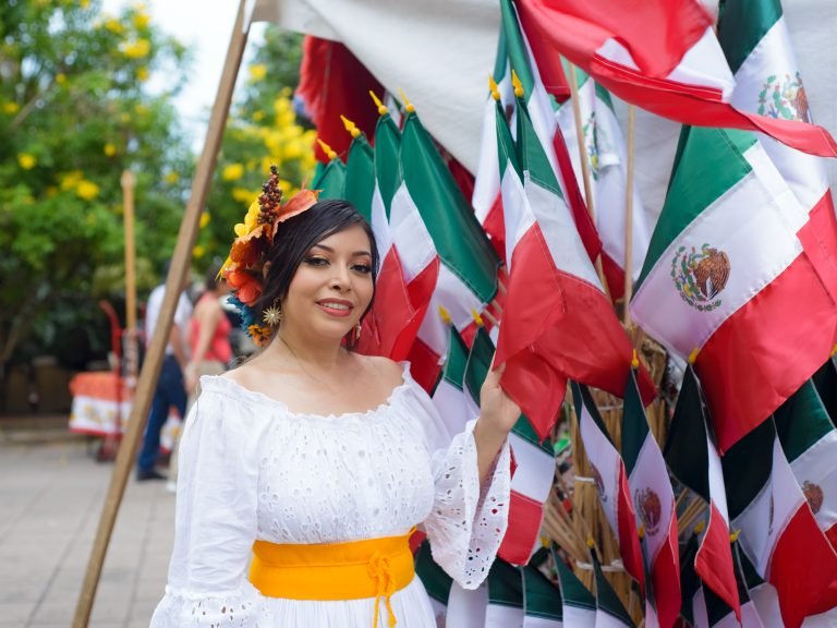 Top 5: ¡Destinos para celebrar la Independencia de México con sus platillos tradicionales!