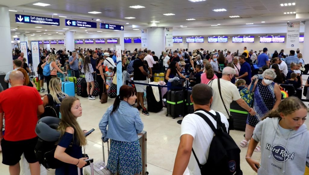 México alcanza cifra récord en 2025: Más de 20 millones de turistas internacionales por vía aérea