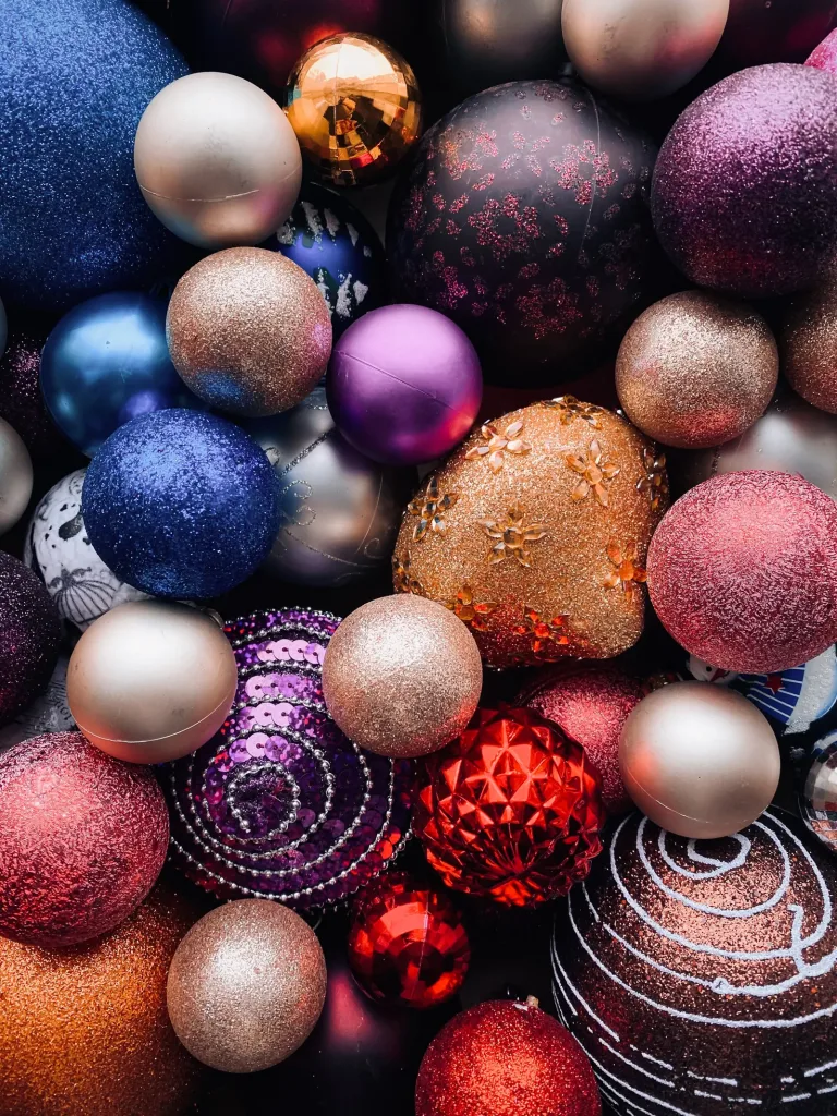 Descubre Tlalpujahua, el pueblo mágico conocido como la "eterna Navidad" de México. Aquí te explicamos por qué recibe este nombre y algunas curiosidades de este lugar.