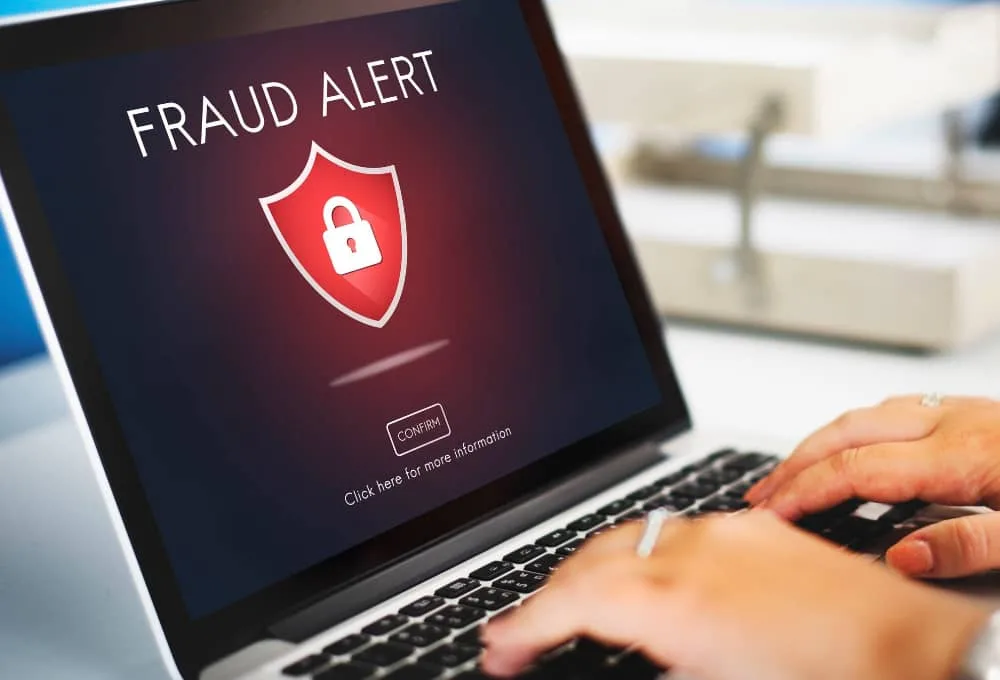 Fraudes redes sociales en agencias de viajes falsas