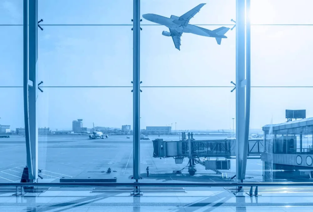 México rompe fronteras en 2025: Más de 18.3 millones de turistas internacionales llegaron por vía aérea