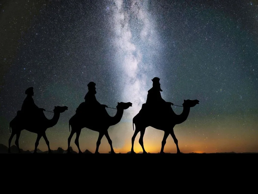 Los tres regalos entregados al Niño Jesús —oro, incienso y mirra— tienen un profundo significado espiritual y cultural. Descubre qué representa cada uno y por qué siguen siendo parte esencial de la historia del nacimiento más conocido del mundo.