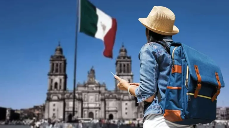 ¿Cuántos turistas internacionales llegaron a México en abril de 2026 y cuánto dinero gastaron según el INEGI?