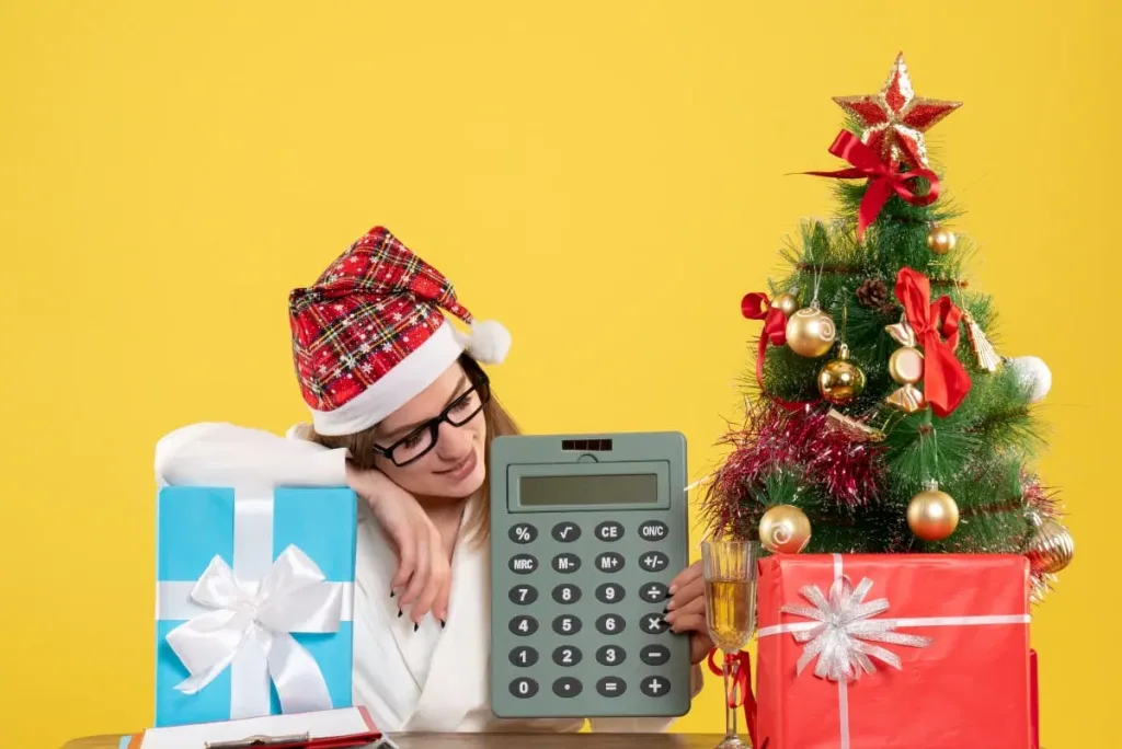 Diciembre suele venir lleno de gastos. Por eso, aquí encontrarás cuatro consejos prácticos y fáciles para cuidar tu bolsillo este mes sin sacrificar las celebraciones, y evitando así sufrir en la famosa “cuesta de enero”