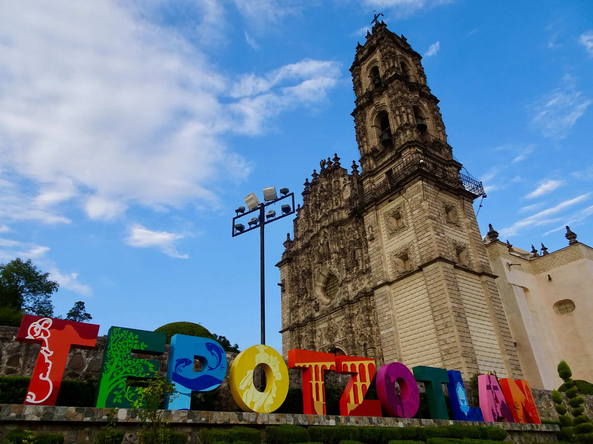 ¡Gracias a Dios llegó el puente del año! Te damos las 5 mejores recomendaciones para ti y consiéntete porque según la OMS, viajar es bueno para la salud