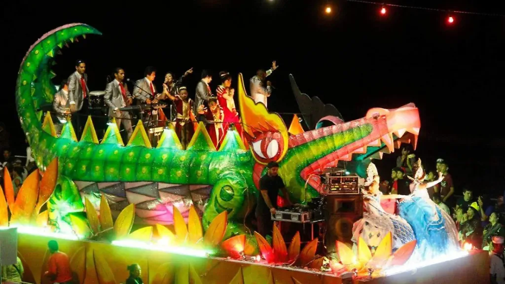 Descubre todo sobre los Carnavales 2026 en Mazatlán y Veracruz: fechas oficiales, artistas confirmados, historia de estas fiestas, actividades imperdibles y consejos para planificar tu viaje. Vive una de las celebraciones más vibrantes de México.