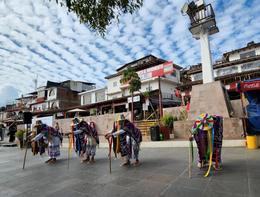 La Secretaría de Turismo (Sectur) impulsará en 2026 una fuerte inversión en infraestructura turística en Michoacán. Conoce lo que se está construyendo y por qué el Volcán Paricutín y Janitzio son imperdibles para tu próxima aventura.