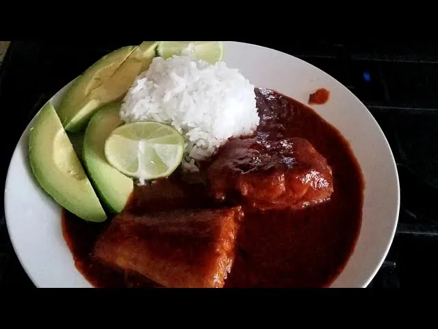 Cuaresma en Jiquilpan: El festín del pescado en chile colorado que define la tradición de Michoacán