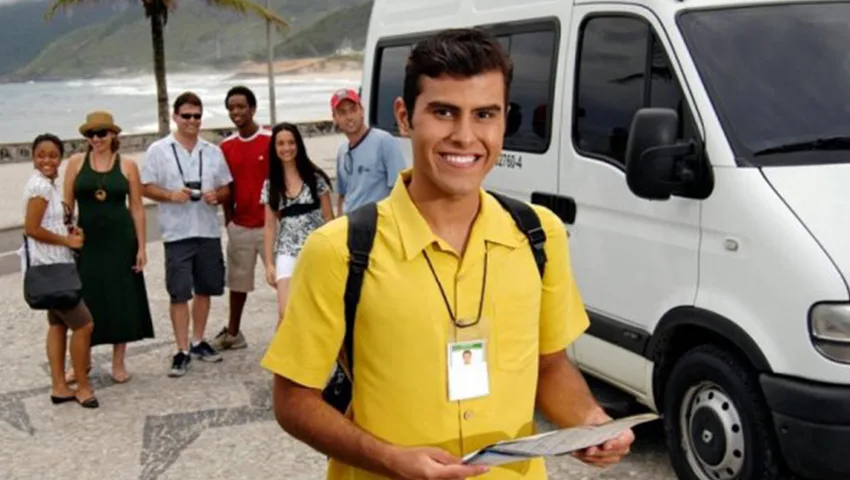 En el Día Nacional del Guía de Turismo, Sectur reconoce la labor de las y los guías como pieza clave para la competitividad turística en México. Conoce su importancia, regulación y papel en el desarrollo del sector.