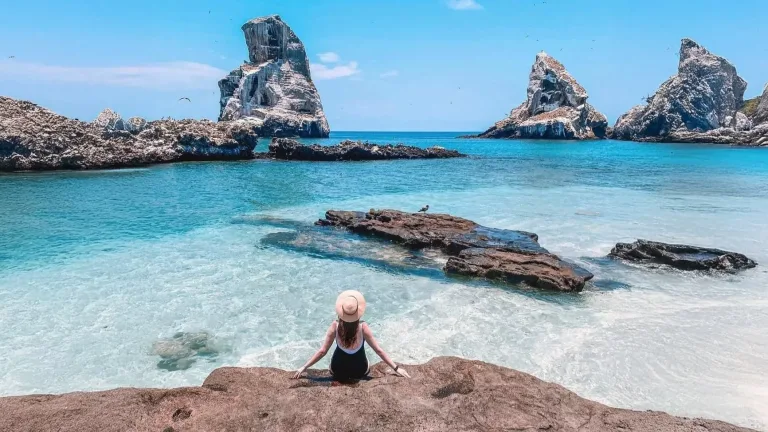 La Galápagos mexicana existe y está en Nayarit: así es la increíble Isla Isabel