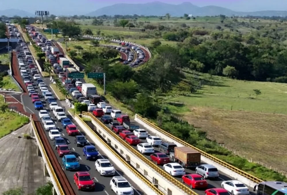 ¿Cuáles son las mejores apps para evitar el tráfico y monitorear casetas de cobro este fin de semana de Pascua 2026?