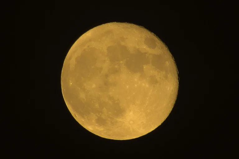 ¿Por qué la Semana Santa cambia de fecha cada año? (El misterio de la Luna)