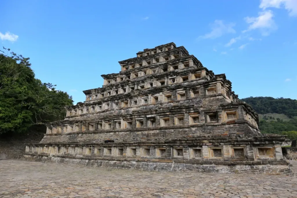 Descubre el origen de la vainilla en México, su historia y por qué este pueblo es clave en uno de los sabores más importantes del mundo. ¿Lo sabías?