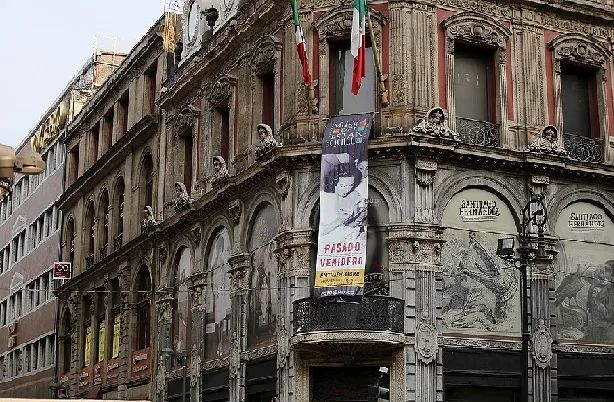 Un edificio que guarda la memoria de una ciudad./Foto: Wikimedia Commons