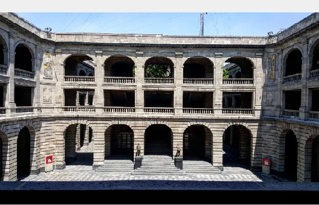 En los muros del antiguo Convento de la Encarnación, Diego Rivera transformó el arte en herramienta de educación, narrando la historia de México para todos, supieran leer o no./Foto: Gobierno de México