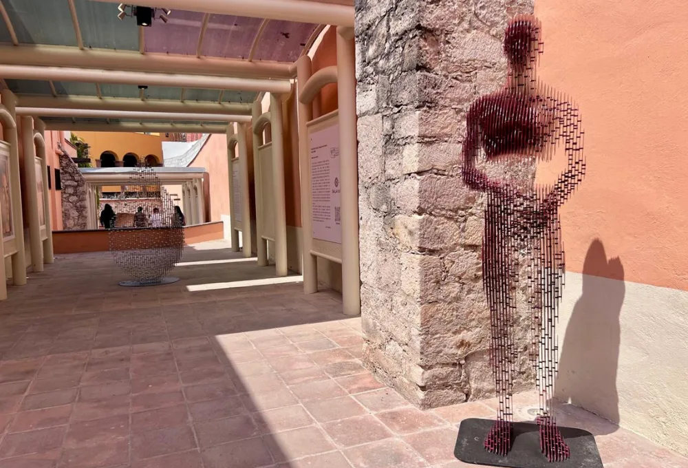 Arte en el Callejón del Piojo, en el marco del Festival Internacional del Arte, Queso y Vino 2026 en Tequisquiapan.