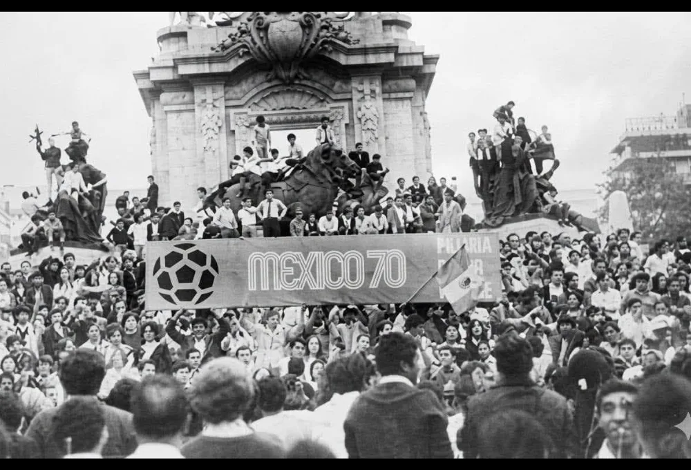 Celebración México 1970 en el Ángel de la Independencia