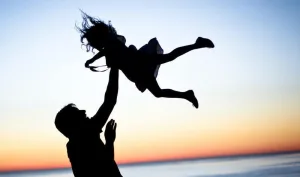 ¿Tu papá también decía "porque lo digo yo" o "cuando tengas tu casa”?… Descubre el significado y por qué seguimos diciendo las frases más famosas de los padres mexicanos.