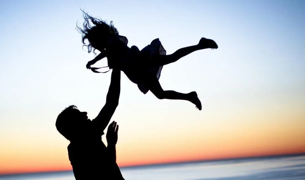 ¿Tu papá también decía "porque lo digo yo" o "cuando tengas tu casa”?… Descubre el significado y por qué seguimos diciendo las frases más famosas de los padres mexicanos.