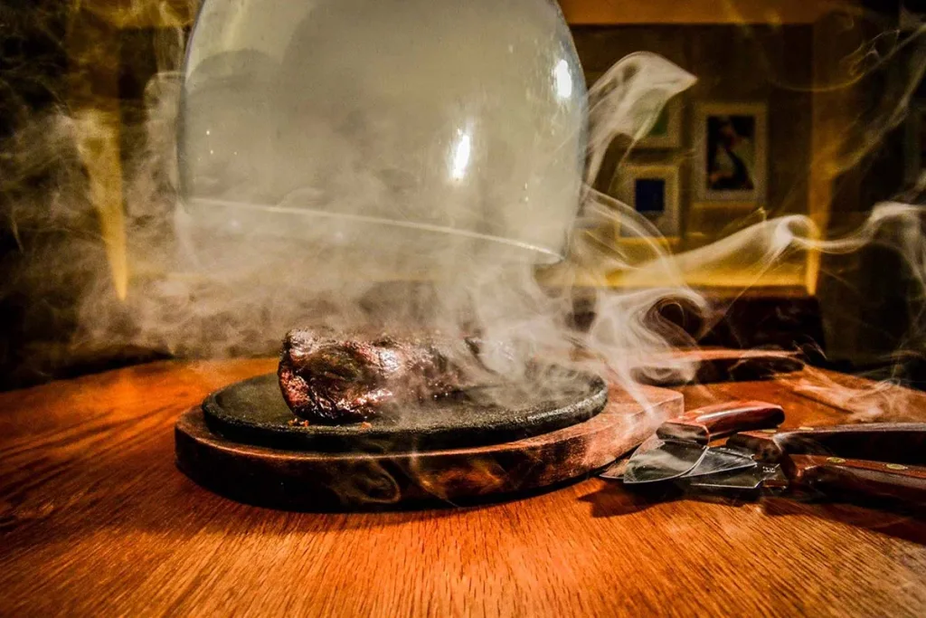 ¿Buscas dónde celebrar el Día del Padre en CDMX? Descubre 4 restaurantes especializados en cortes finos y carnes premium ideales para consentir a papá con una experiencia gastronómica inolvidable. ¿Ya sabes a dónde llevar a tu papá?