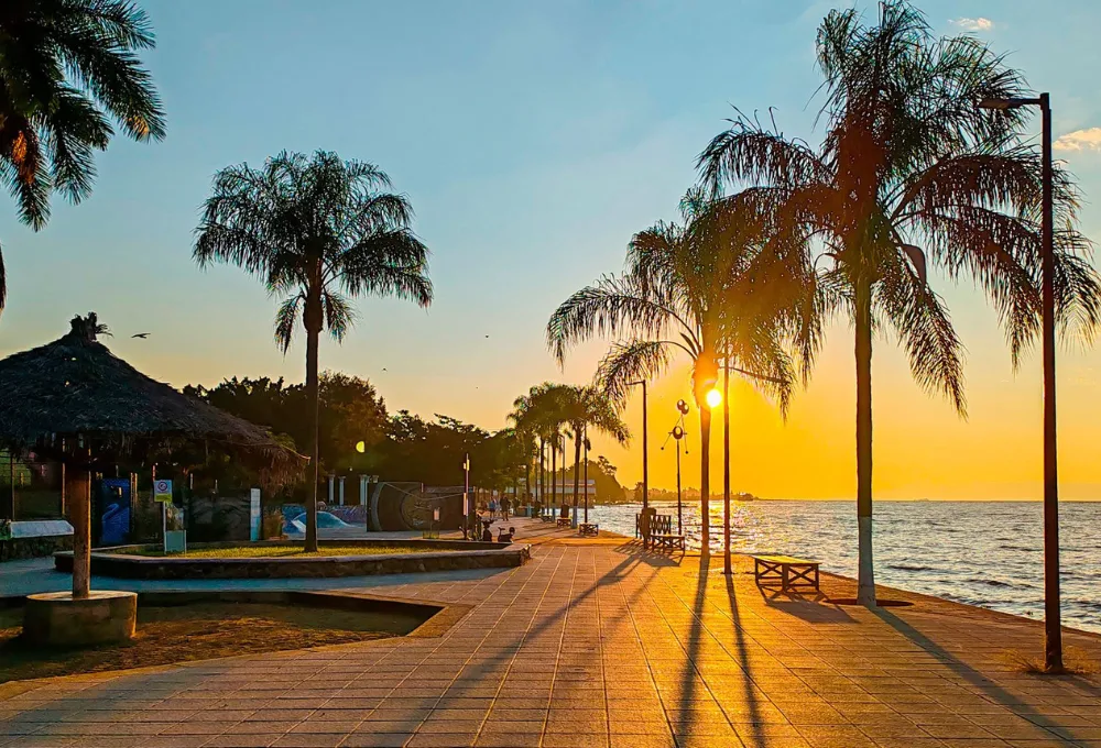 Ajijic, Jalisco. Malecón.