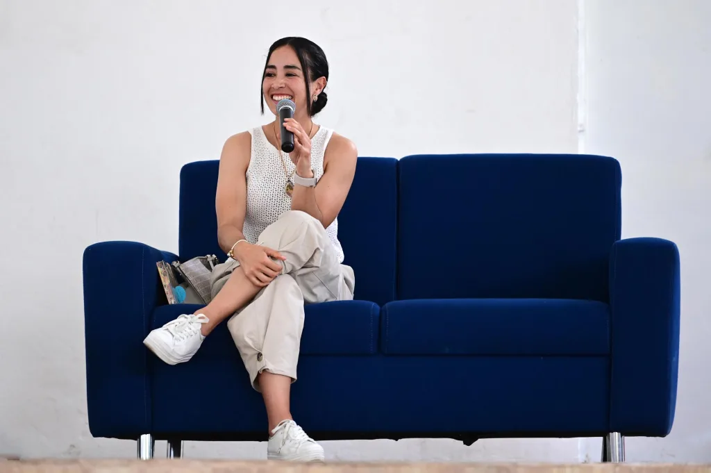 Conoce quién es Katia Itzel García, la primera mujer árbitra mexicana en participar en un Mundial varonil. Descubre su historia, trayectoria y el legado que está construyendo para las futuras generaciones.