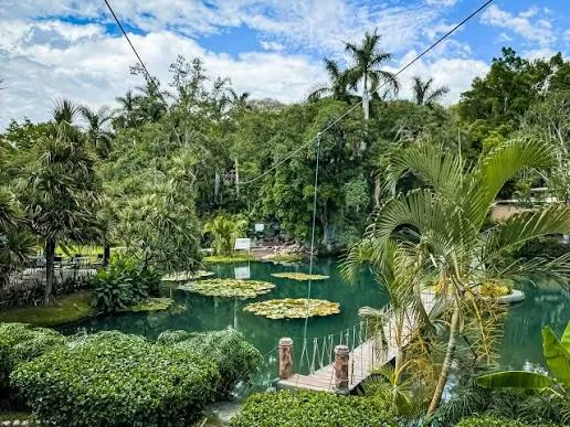 Descubre por qué Tlaltizapán de Zapata, en Morelos, es uno de los Pueblos Mágicos más interesantes para visitar este verano. Historia revolucionaria, manantiales, parques acuáticos, gastronomía y atractivos naturales te esperan.