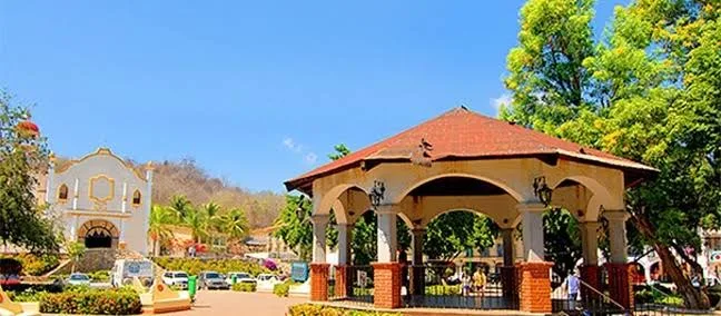 Descubre los 5 destinos imperdibles para viajar este verano en México. Conoce qué hacer, qué comer y por qué están entre los lugares más atractivos de la temporada. ¿cuál te gustaría conocer?
