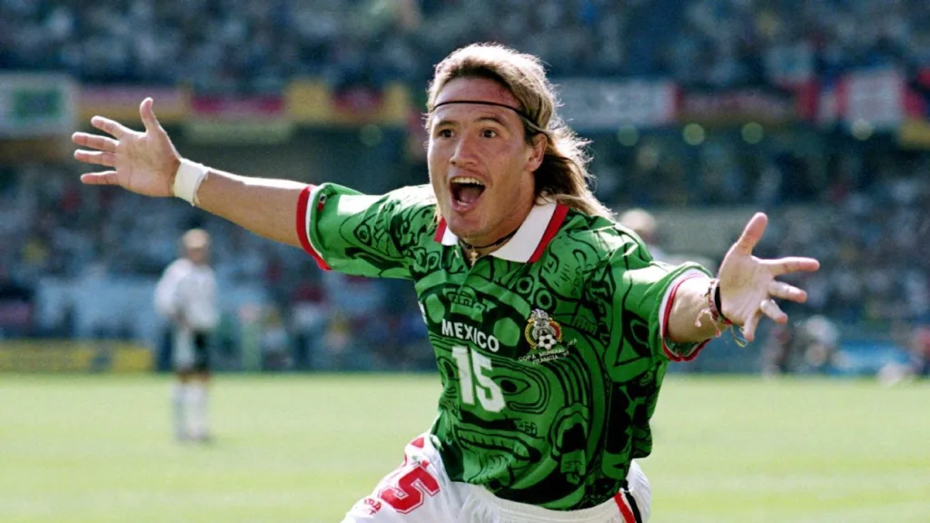 Conoce a los máximos goleadores de la Selección Mexicana en la historia de los Mundiales. Repasamos los goles que hicieron vibrar a todo México. ¿Los viste todos?