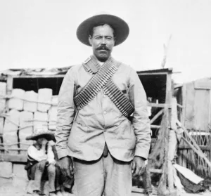 Lo que parecía un recorrido rutinario por Parral terminó en una de las ejecuciones políticas más célebres del siglo XX mexicano./Foto: @SenadoraV