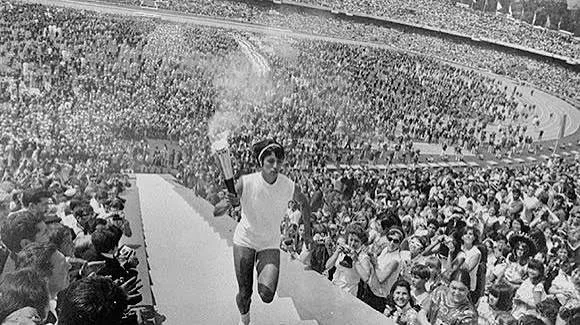 Los Juegos Olímpicos de México 1968 marcaron un antes y un después en la historia deportiva del país, no solo por ser nuestra edición más exitosa en cuanto a resultados sino por todos los obstáculos que estos Juegos tuvieron que pasar antes de volverse realidad.