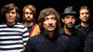 Descubre quién es Zoé, cómo nació la banda, quiénes son sus integrantes, cuáles son sus discos más importantes y por qué se convirtió en uno de los grupos más influyentes del rock mexicano.