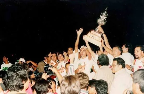 Descubre la historia de los equipos desaparecidos de la Liga MX: la caída del Club Oro, la triste mudanza de Monarcas Morelia y el récord histórico de Tecos.