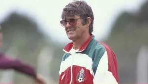 Descubre por qué Bora Milutinović aceptó dirigir a la Selección Mexicana rumbo al Mundial de 1986, cómo llegó al banquillo del Tricolor y por qué su legado sigue siendo uno de los más importantes en la historia del fútbol de nuestro país.