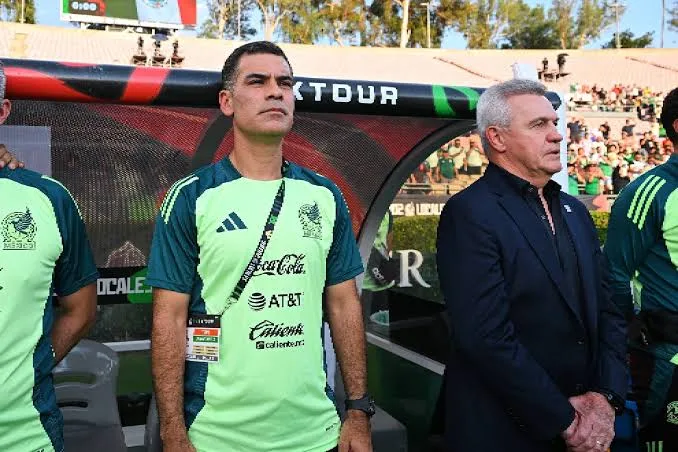 Conoce por qué miles de aficionados ven en Rafa Márquez una esperanza para el futuro de la Selección Mexicana. Su liderazgo, experiencia internacional y formación como entrenador alimentan la ilusión rumbo a los próximos años.
