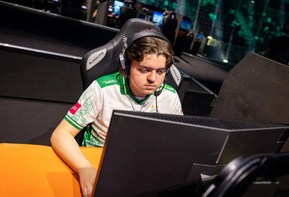 Descubre la historia de los e-sports, la evolución del gaming competitivo en México, sus máximos exponentes y si los videojuegos son considerados deporte oficial.