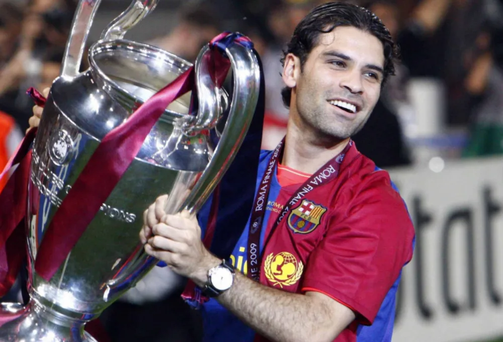 Conoce a los 7 futbolistas mexicanos que jugarán en la Champions League, Europa League y Conference League 2026-27. Descubre sus equipos y rivales.