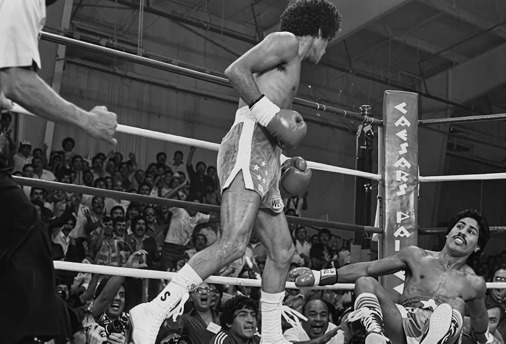 Descubre la historia, el estilo revolucionario y la trágica partida de Salvador Sánchez, el legendario campeón mexicano del peso pluma.