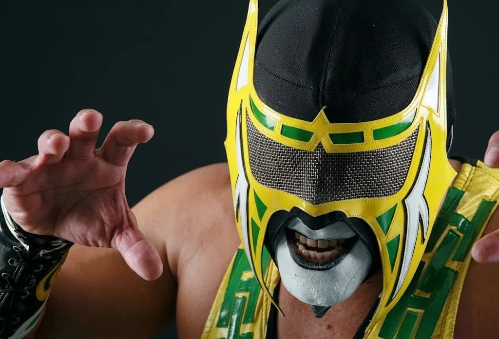 Conoce los 5 casos más trágicos de muertes de luchadores dentro y fuera del ring, sus historias, los fatales accidentes y el impacto en la seguridad.