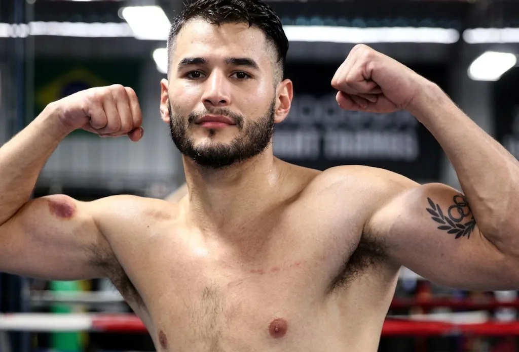 Descubre todos los detalles de "Mexico vs. The World" 2026 en Arabia Saudita: cartelera completa, peleas estelares de Canelo y Munguía, horarios y bolsa millonaria.