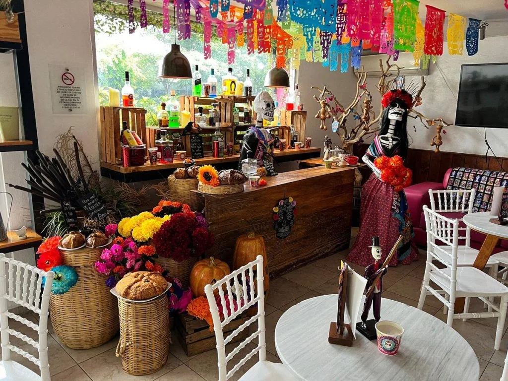 Disfruta el pan de muerto ilimitado por hora en CDMX. Conoce las seis sucursales dónde puedes aplicar esta promoción, qué incluye la promoción y sus horarios. ¿Te vas a lanzar?