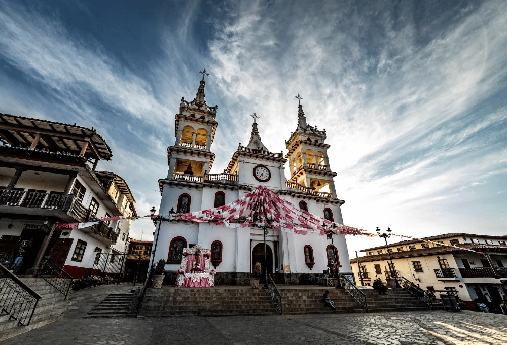 Parroquia de San Cristóbal en Mazamitla, Jalisco.