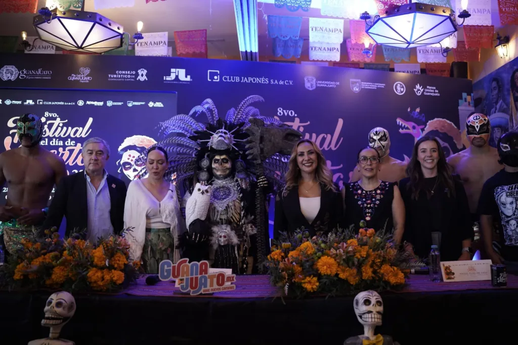 ¿Te imaginas recorrer calles subterráneas entre catrinas, luces y tradiciones que parecen cobrar vida? Guanajuato prepara seis días de experiencias donde la historia, la gastronomía y el recuerdo de nuestros seres queridos serán protagonistas. ¿Te gustaría ir?