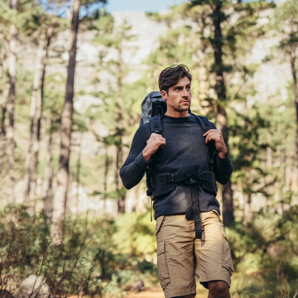 La neblina entre los árboles, los senderos húmedos y el silencio de la naturaleza pueden hacer inolvidable una escapada. Pero antes de emprender el viaje, hay detalles que conviene conocer para disfrutarla sin contratiempos. ¿Te gustaría realizar esta aventura?